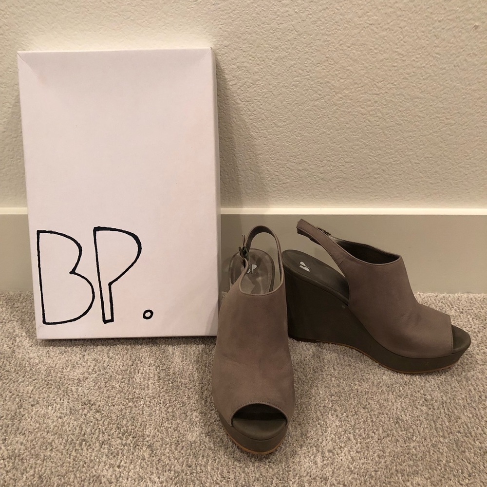 BP Open-toes Wedges